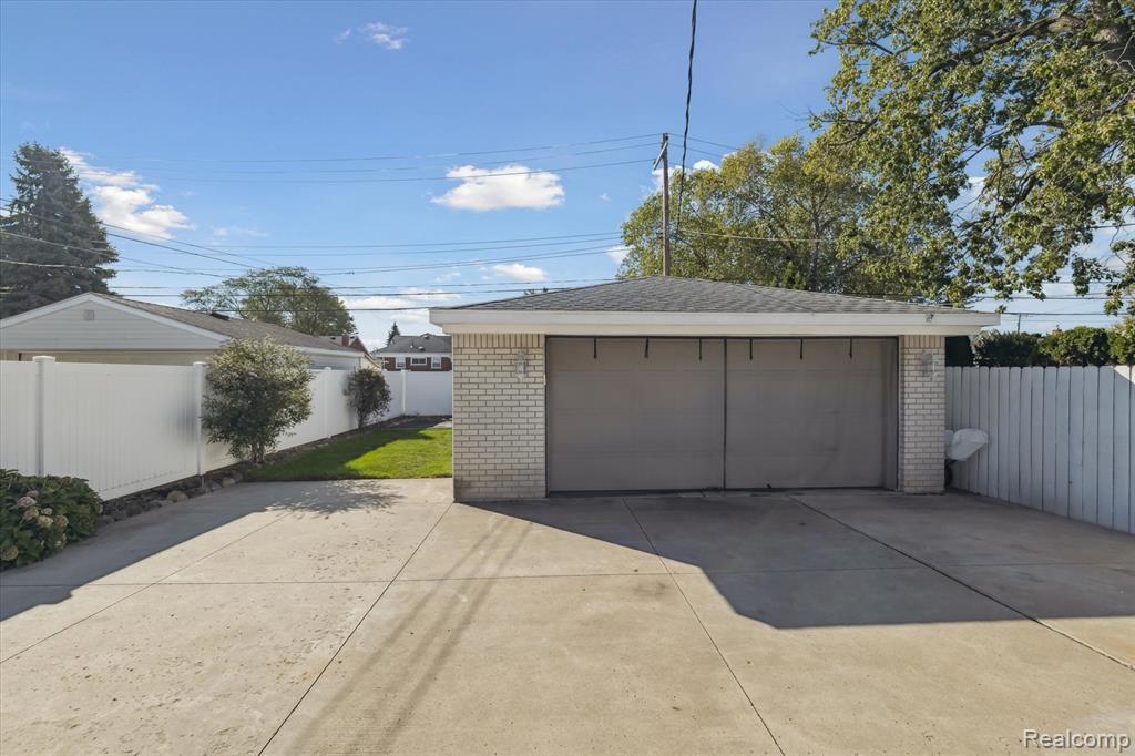 13121 Orchard Road, Southgate, MI 48195 — Photo 29