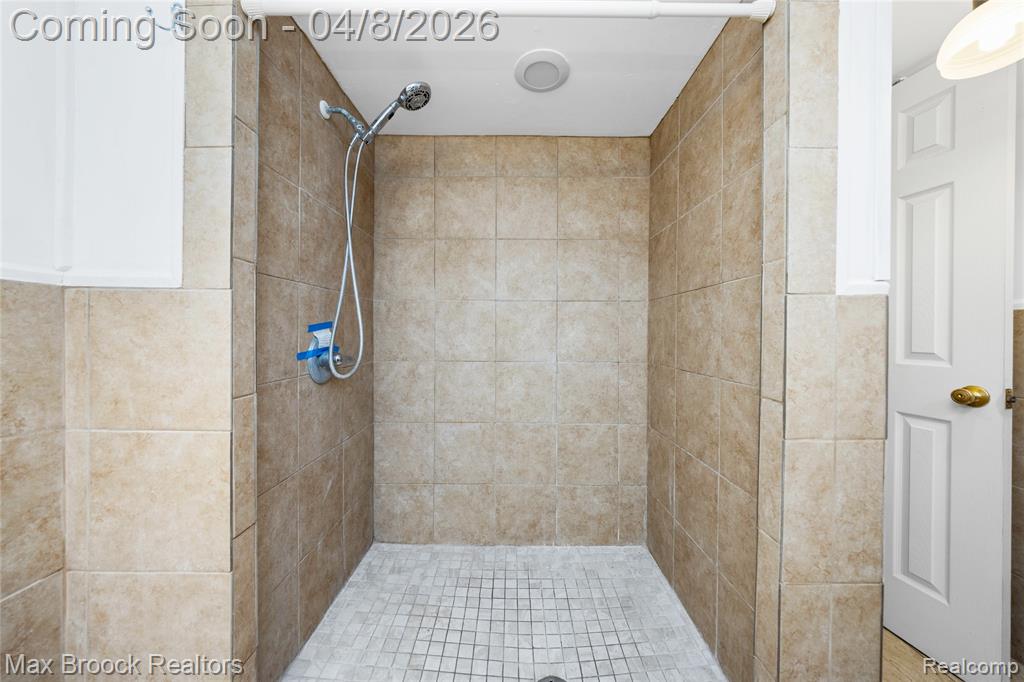 17000 W 13 Mile Road, Beverly Hills, MI 48025 — Photo 40