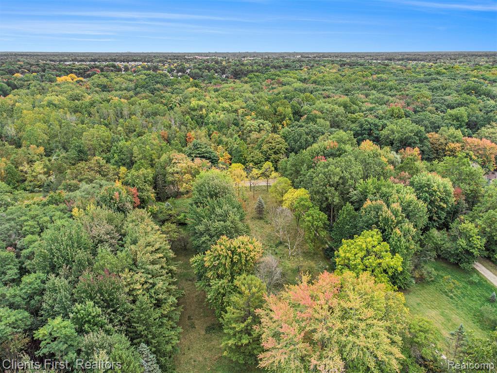 7655 KOPPERNICK Road, Canton, MI 48187 — Photo 9