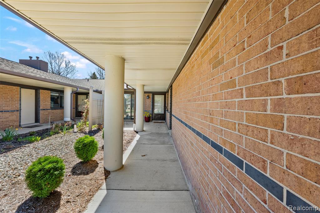 985 Wexford Way, 34, Rochester Hills, MI 48307 — Photo 3