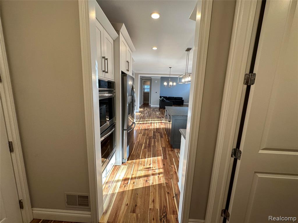 5121 Orchard Crest Drive, Troy, MI 48085 — Photo 32