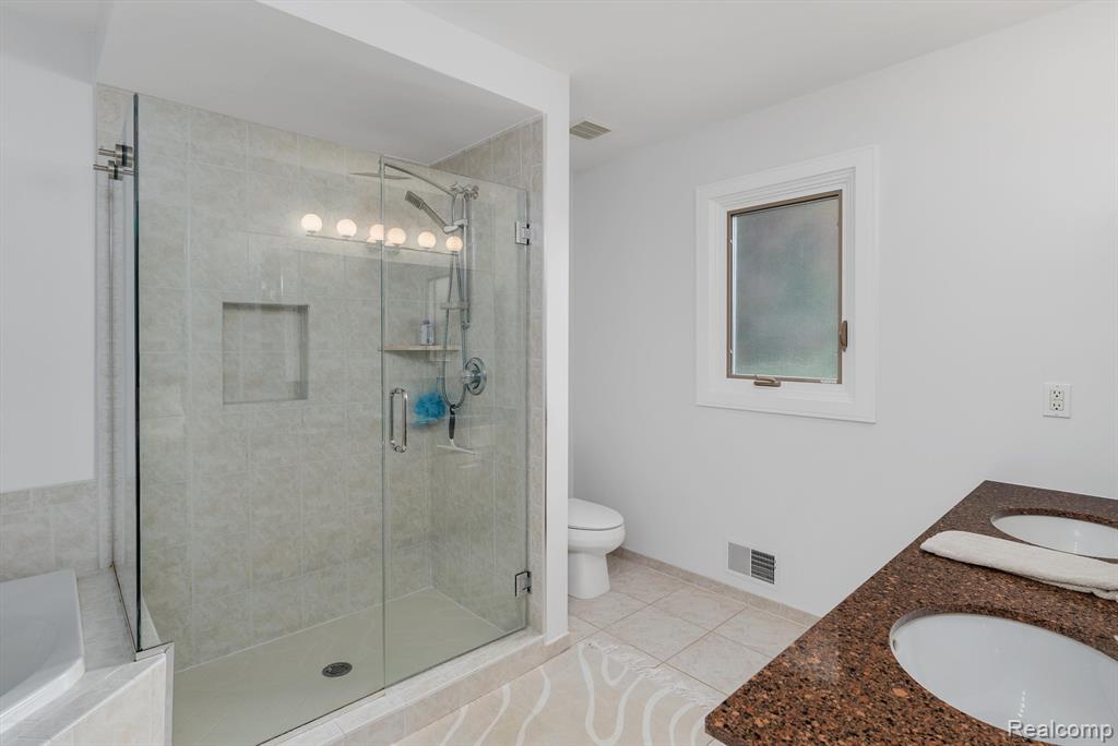 54591 Hibiscus Drive, Macomb, MI 48042 — Photo 34