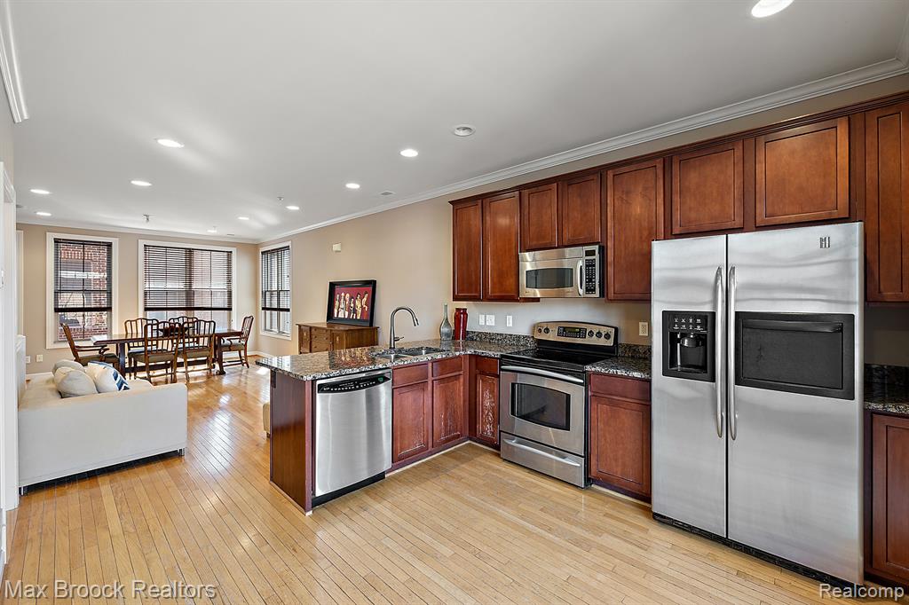 440 Lewis Court, Birmingham, MI 48009 — Photo 9