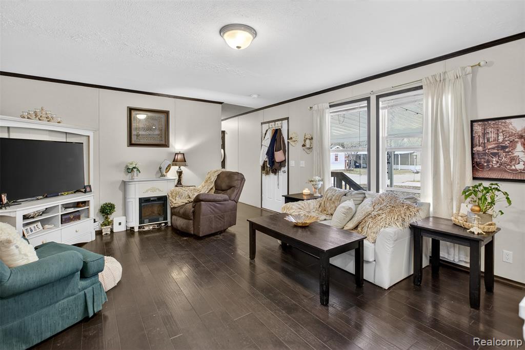 4567 Ashwood, Saginaw, MI 48603 — Photo 3