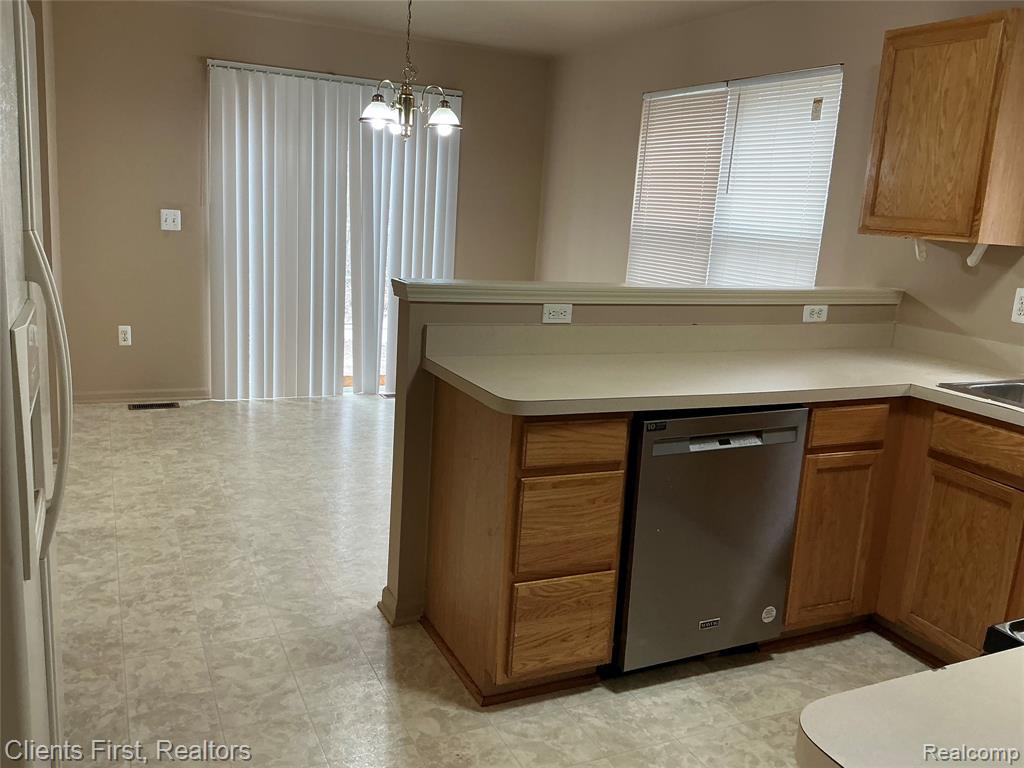 48161 NOTTINGHILL Lane, Canton, MI 48188 — Photo 16