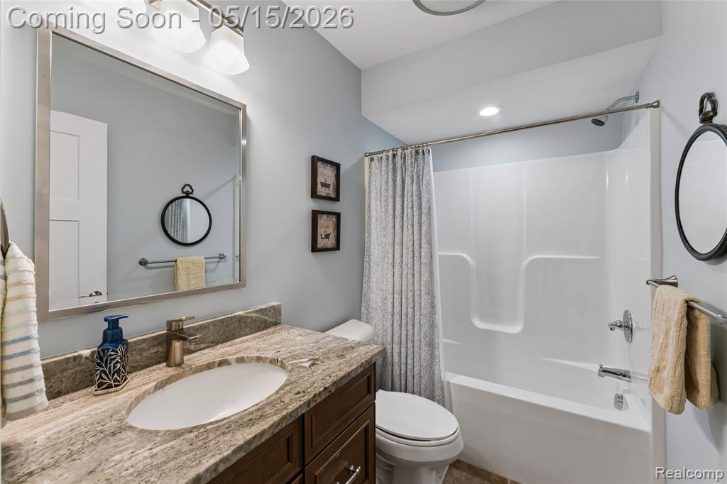 429 Grixdale Lane, Waterford, MI 48328 — Photo 19