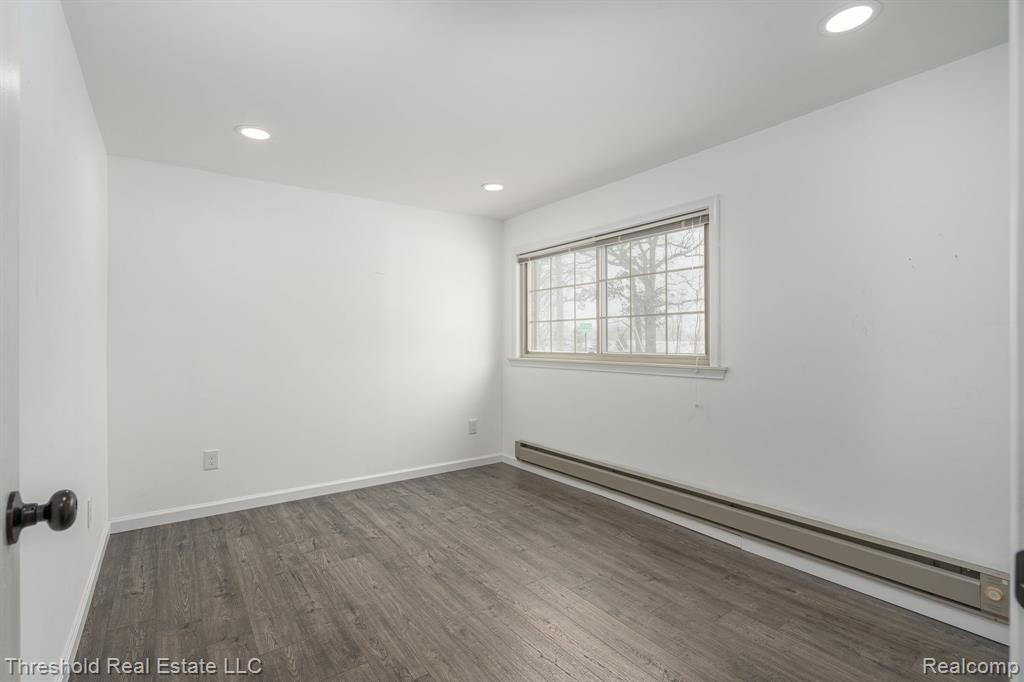 5595 Old Orchard Trail, Orchard Lake Village, MI 48324 — Photo 8