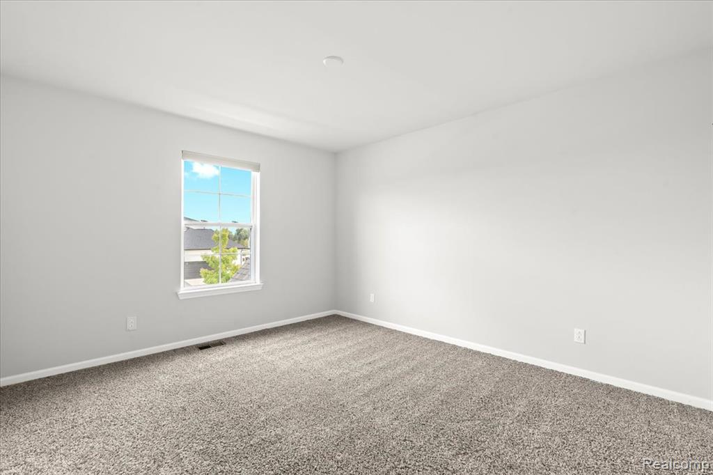 48255 Amber Lane Drive, Shelby Twp, MI 48315 — Photo 33