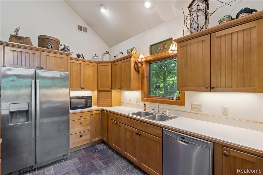 267 W Barnes Lake Road, Columbiaville, MI 48421 — Photo 15