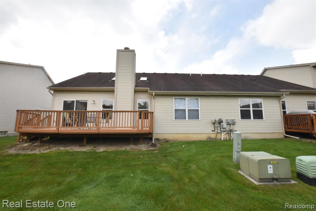 2117 OAKBROOK Boulevard, Walled Lake, MI 48390 — Photo 4