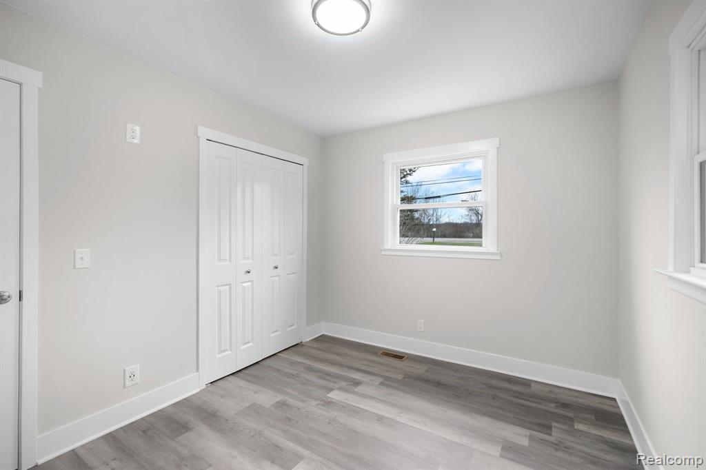 7335 N ELMS Road, Flushing, MI 48433 — Photo 10