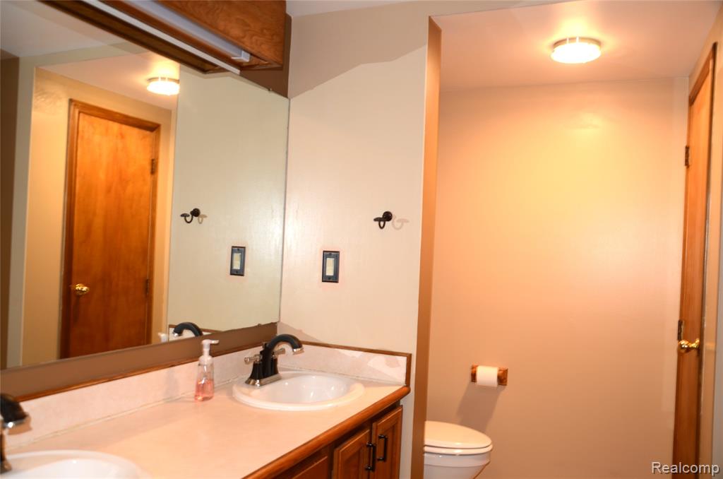 2658 Bullock Road, Lapeer, MI 48446 — Photo 15