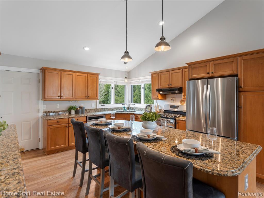 9123 SALEM FARMS Drive, South Lyon, MI 48178 — Photo 13