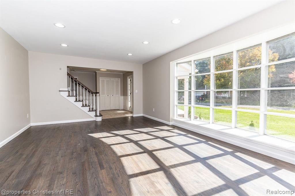 5582 NORTHCOTE, West Bloomfield, MI — Photo 61