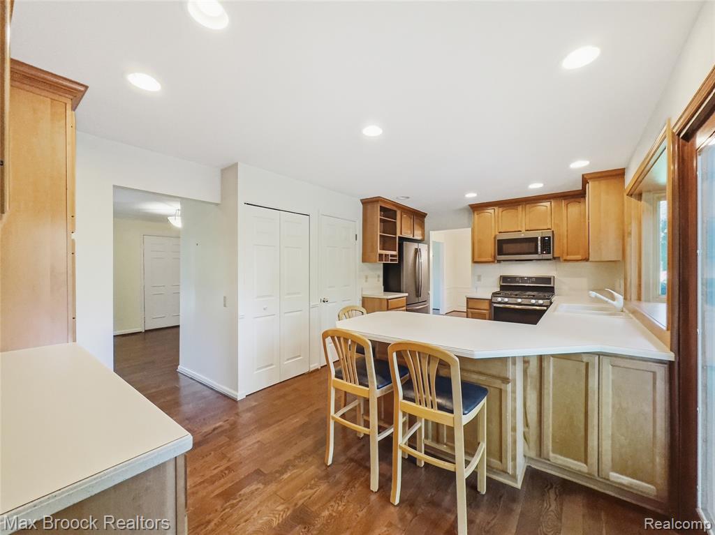 4259 Savoie Trail, West Bloomfield, MI 48323 — Photo 15