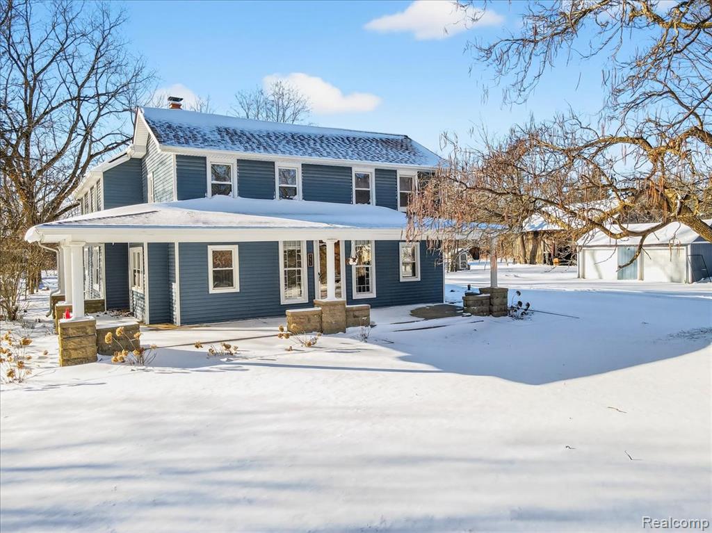 930 S Hadley Road, Ortonville, MI 48462 — front exterior