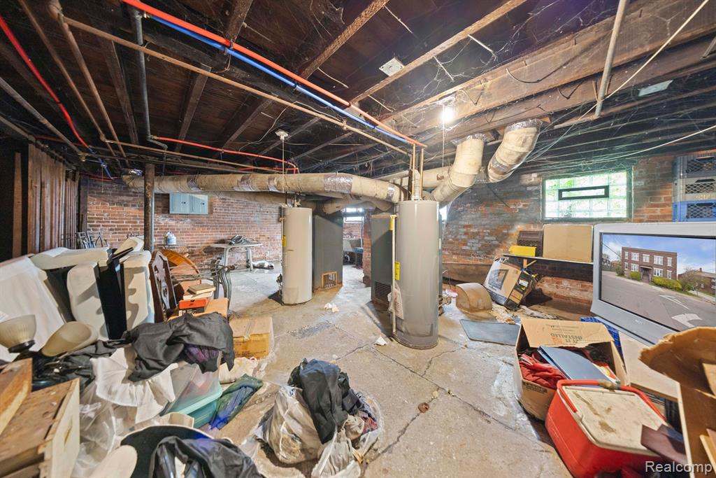 7334 WILDEMERE Street, Detroit, MI 48206 — Photo 43