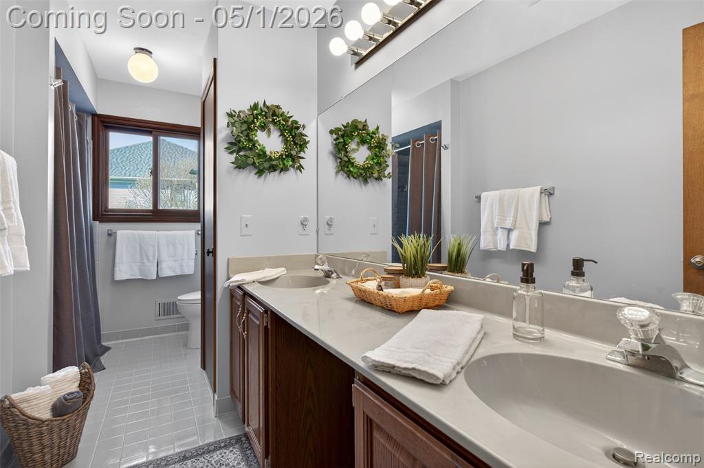 4359 Birch Run Drive, Troy, MI 48098 — Photo 40