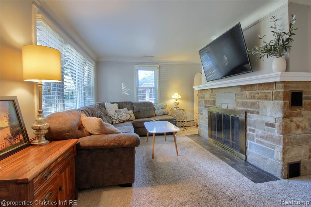 816 Carpenter Street, Northville, MI 48167 — Photo 4