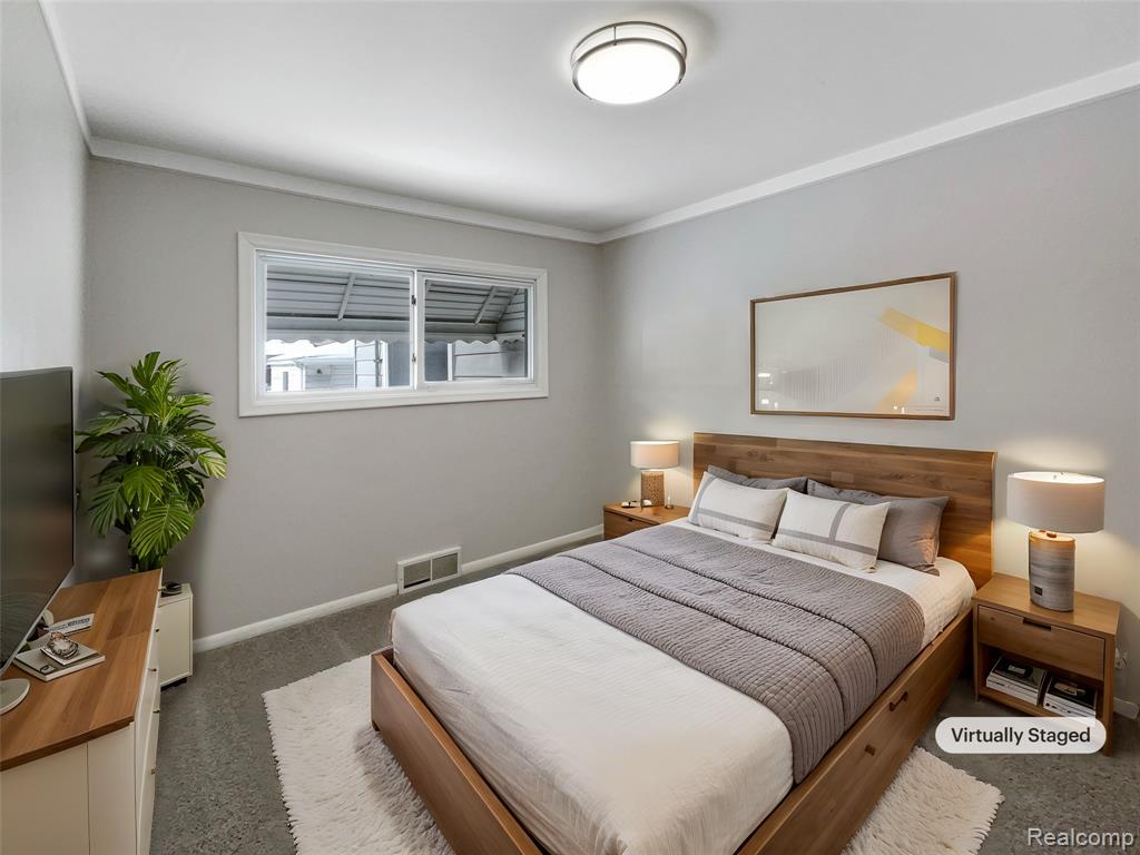 677 BELTON Street, Garden City, MI — Photo 4