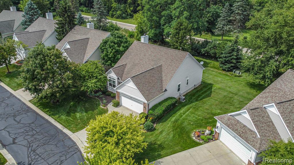 4759 New Haven Drive, Howell, MI 48843 — Photo 35