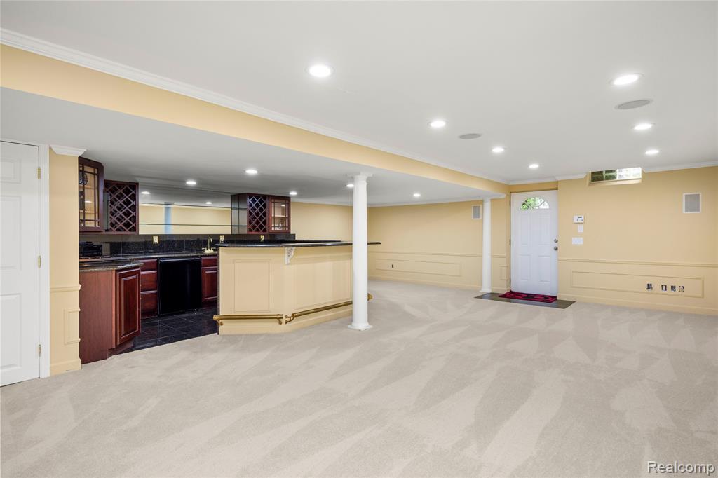 6567 Claremore Court, West Bloomfield, MI — Photo 35