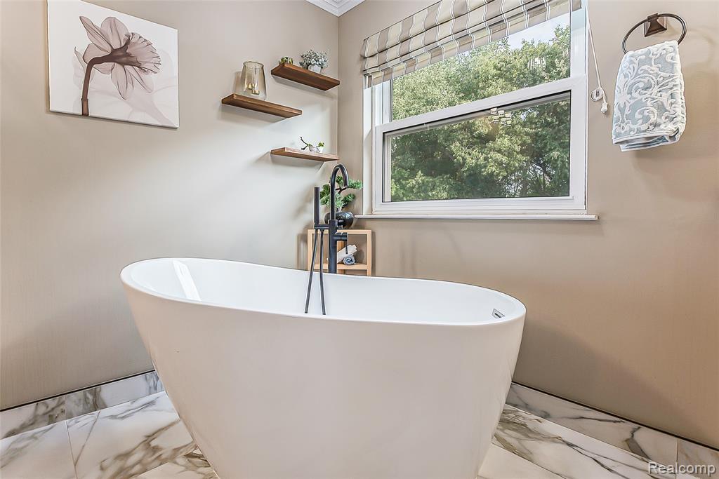 61121 Kocher Drive, South Lyon, MI 48178 — Photo 27
