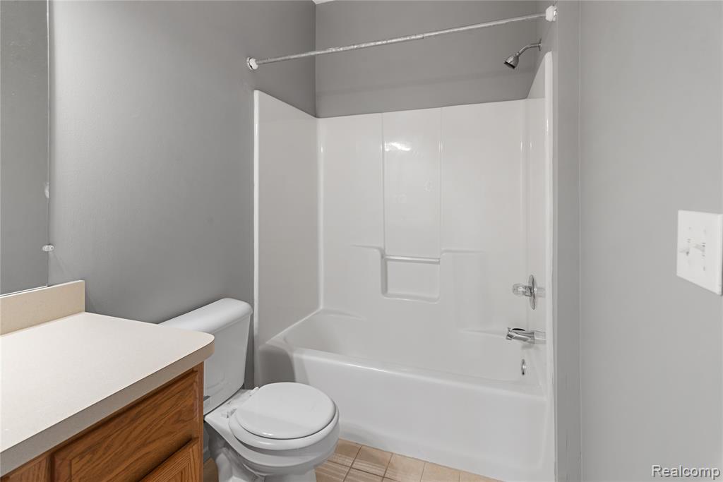 3962 Cherry Creek Lane, 11, Sterling Heights, MI 48314 — Photo 22