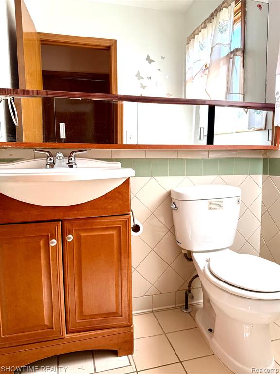 40537 DENBIGH Drive, Sterling Heights, MI 48310 — Photo 11