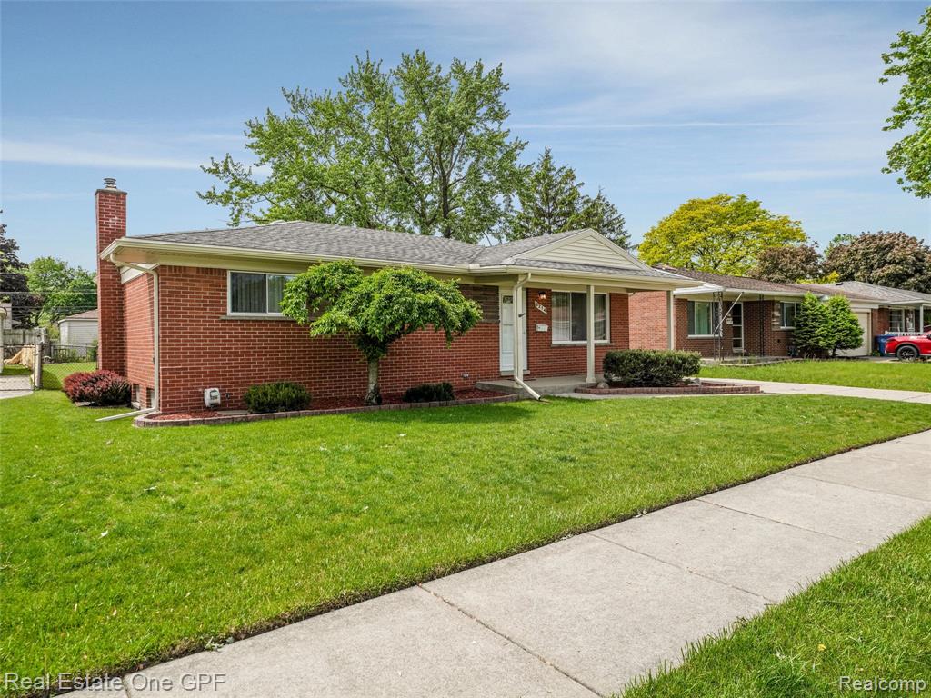 5214 Busch Avenue, Warren, MI 48091 — Photo 4