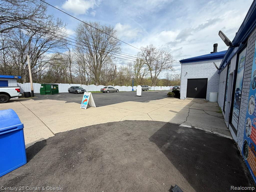 7345 N Middlebelt Road, Westland, MI — Photo 16