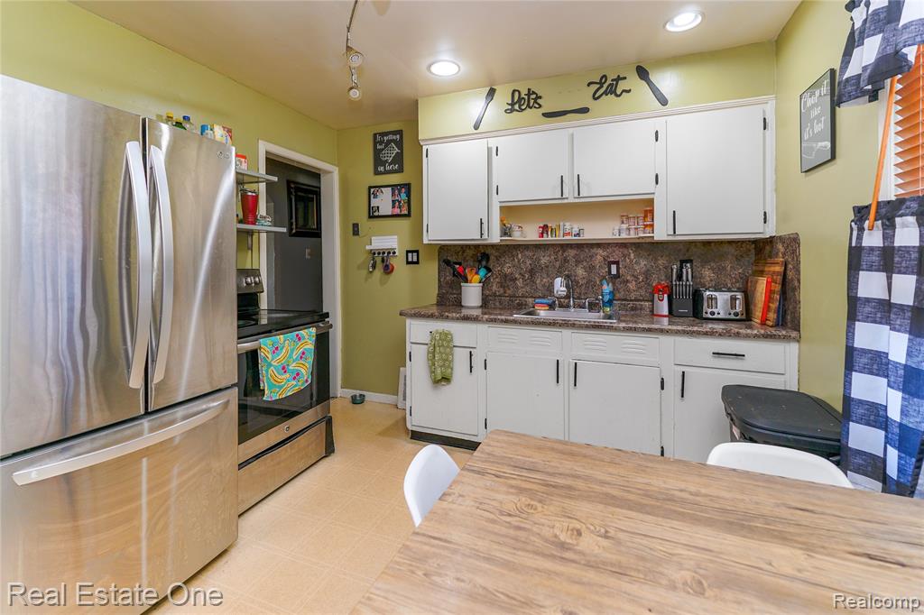 540 Champaign Road, Lincoln Park, MI 48146 — Photo 6