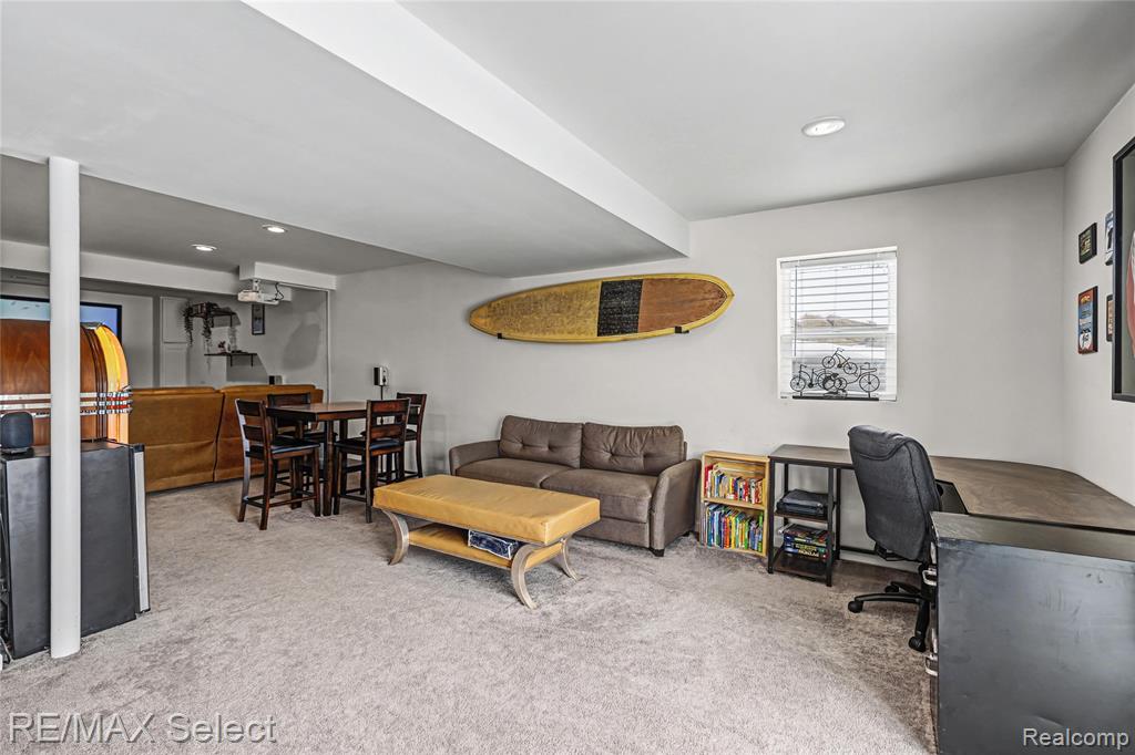 10311 Walnut Shores Drive, Fenton, MI 48430 — Photo 32