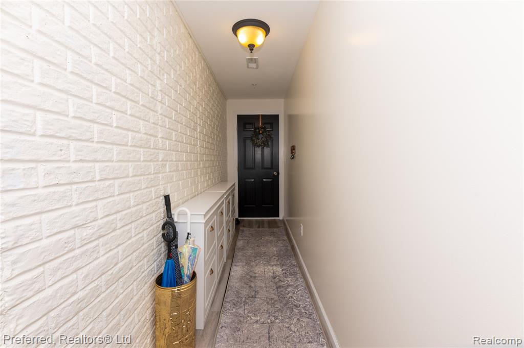 30768 Ardmore Court, 19, Novi, MI 48377 — Photo 4