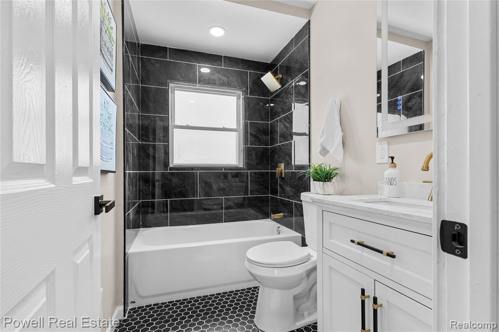 23421 W McNichols Road, Detroit, MI 48219 — Photo 24