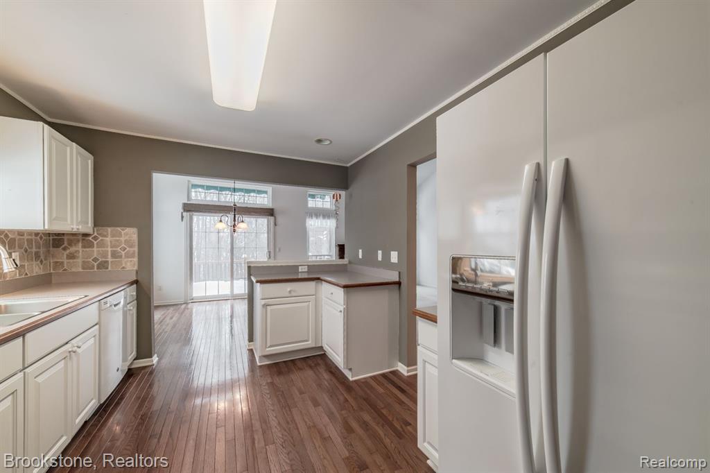 6462 Heron Park Way, Clarkston, MI — Photo 14