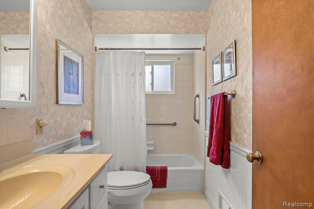 8708 HURON Street, Taylor, MI 48180 — Photo 21