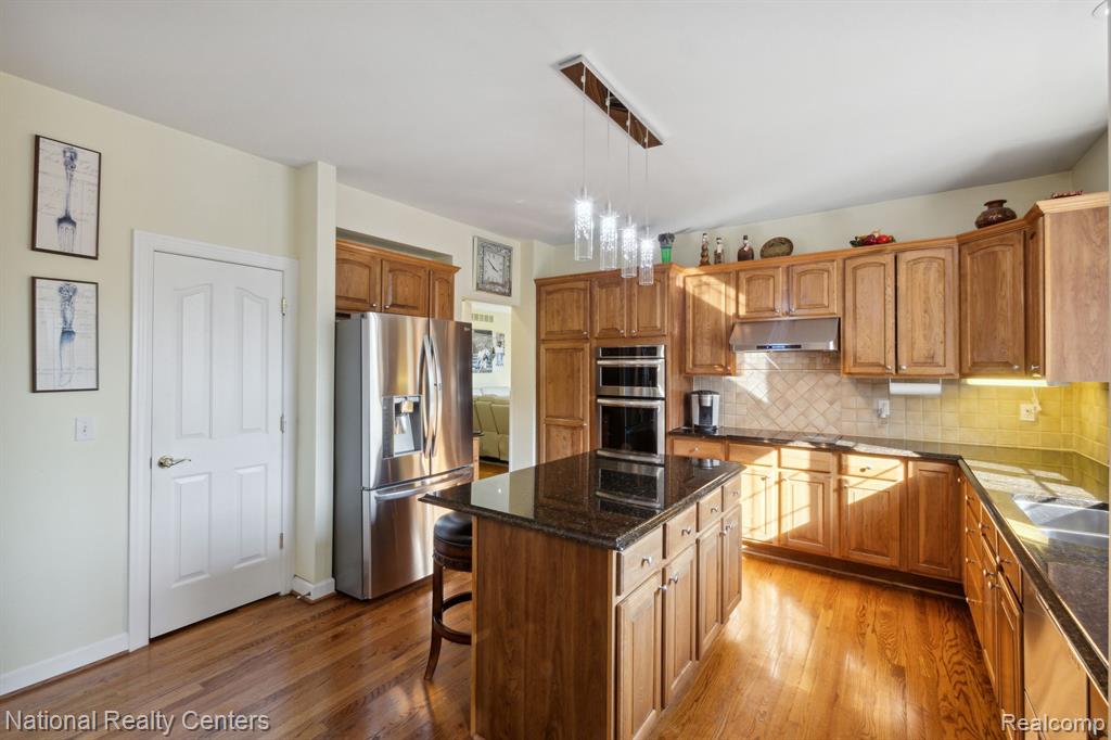 50983 WESTON Drive, Plymouth, MI 48170 — Photo 22