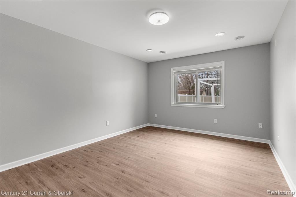 8810 BROOKLINE Avenue, Plymouth, MI 48170 — Photo 21