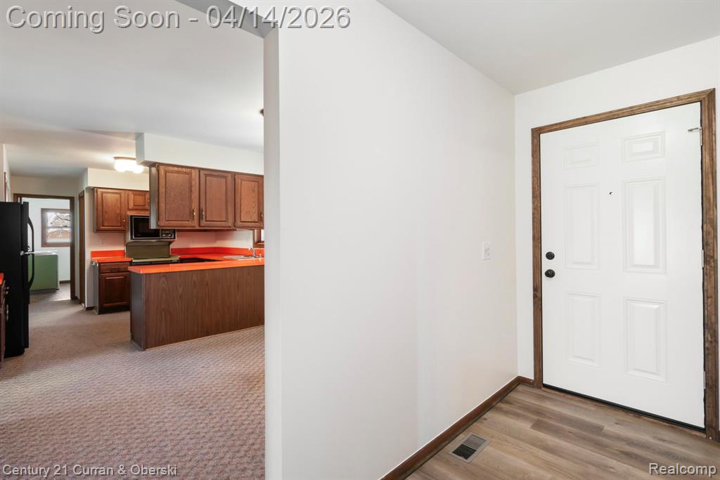41100 White Haven Court, Northville, MI 48168 — Photo 13