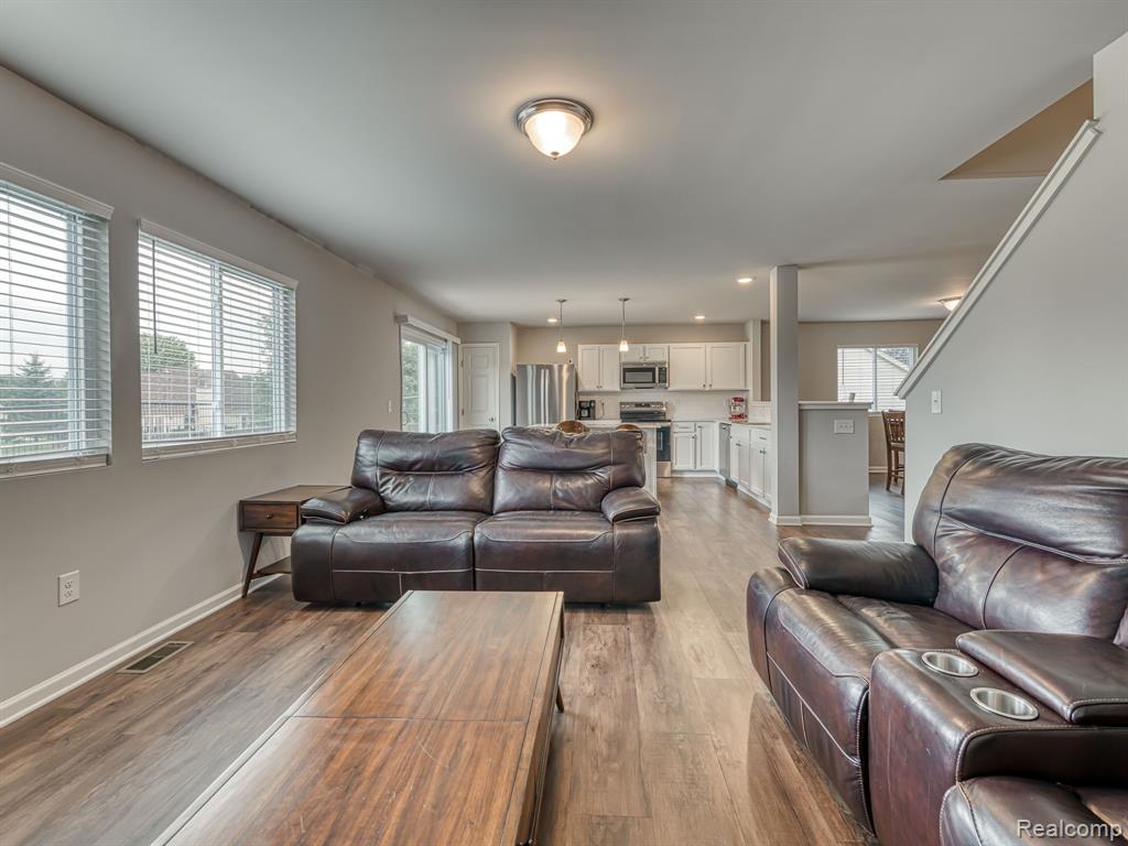 410 Settlers Cove, Tecumseh, MI 49286 — Photo 10