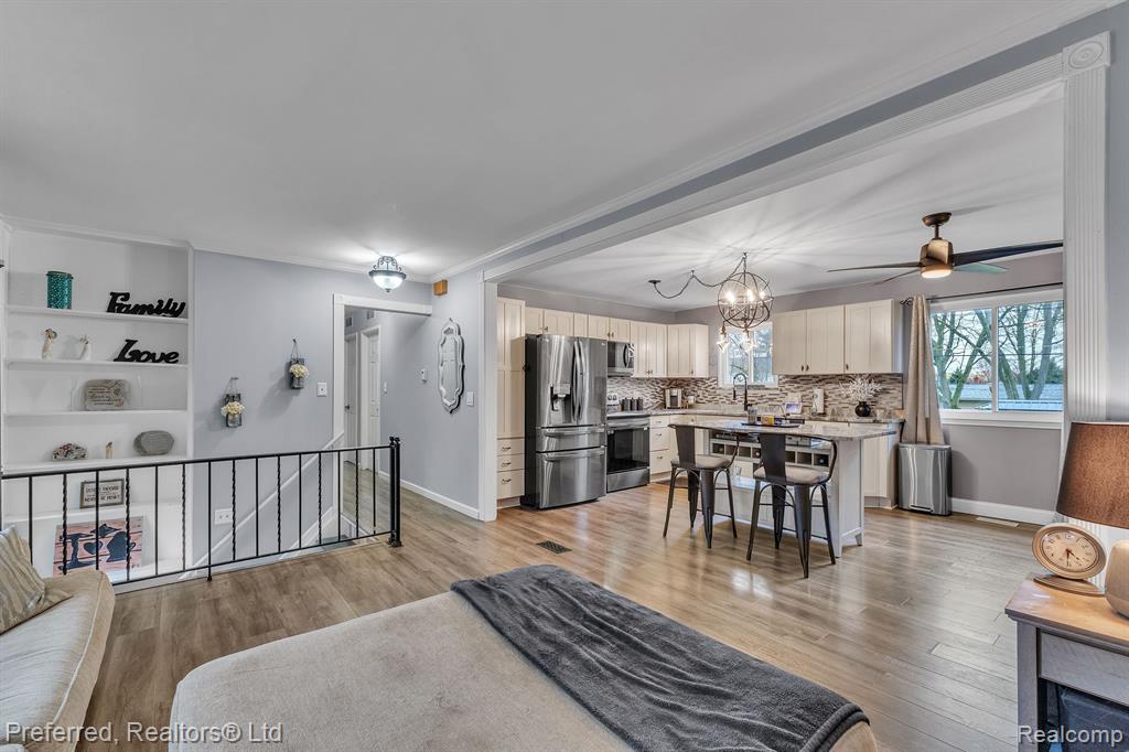 8680 WAR BONNET Drive, Commerce Twp, MI 48382 — Photo 9