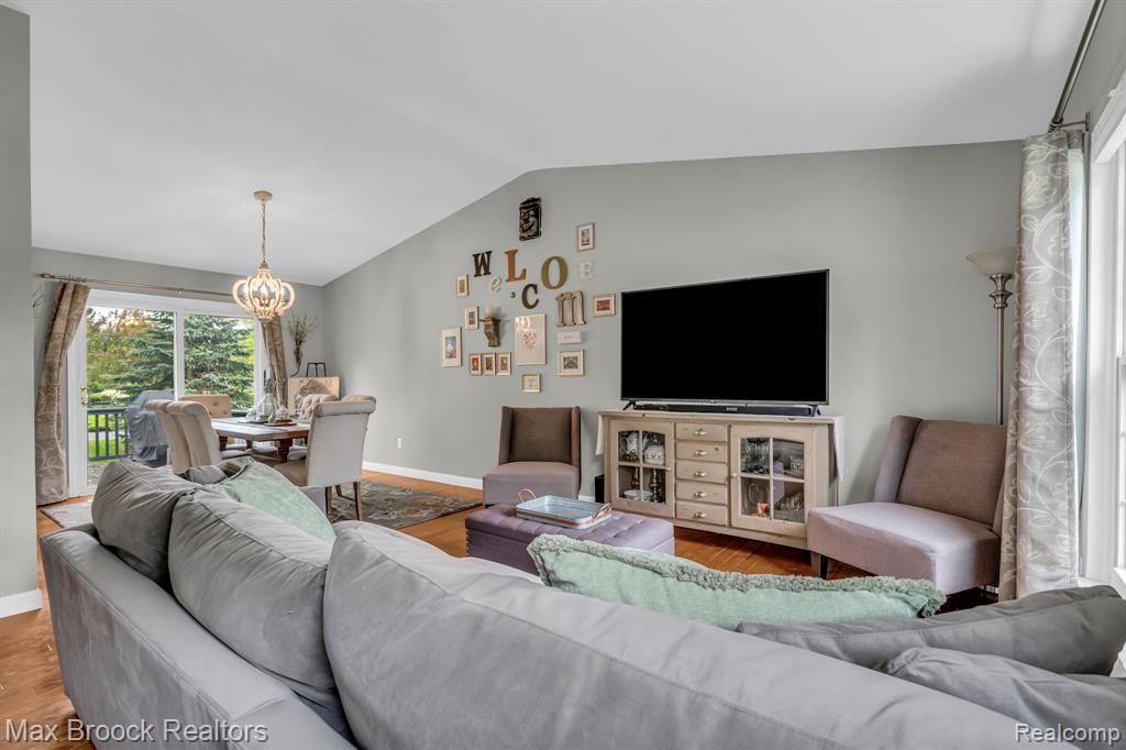 591 S Spinningwheel Lane, Bloomfield Hills, MI 48304 — Photo 5