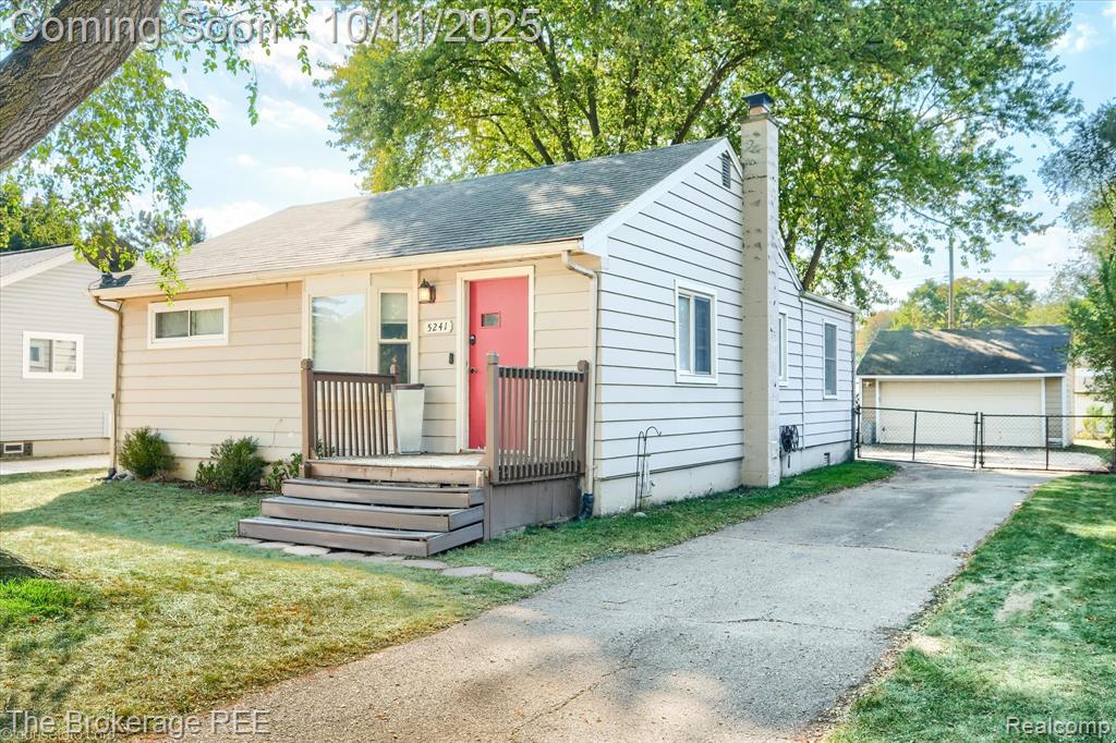 5241 Drayton Road, Clarkston, MI — Photo 2