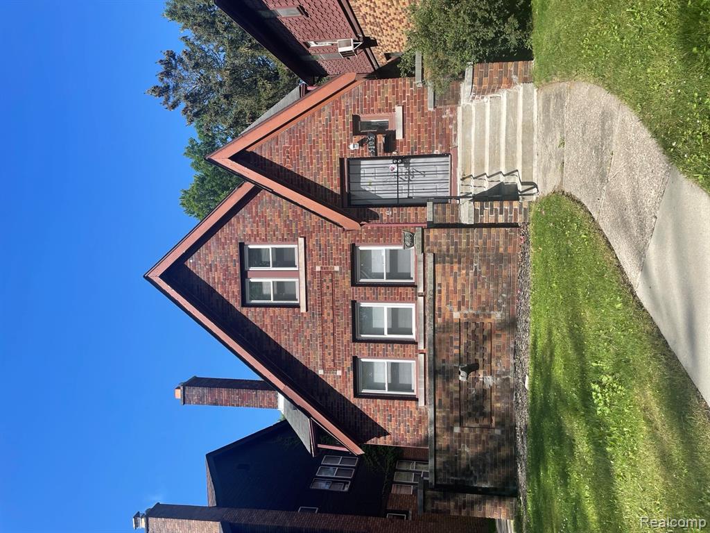 5105 Grayton Street, Detroit, MI 48224 — front exterior
