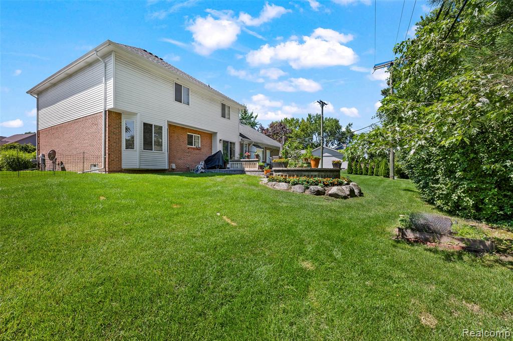 4222 Tallman Drive, Troy, MI 48085 — Photo 8