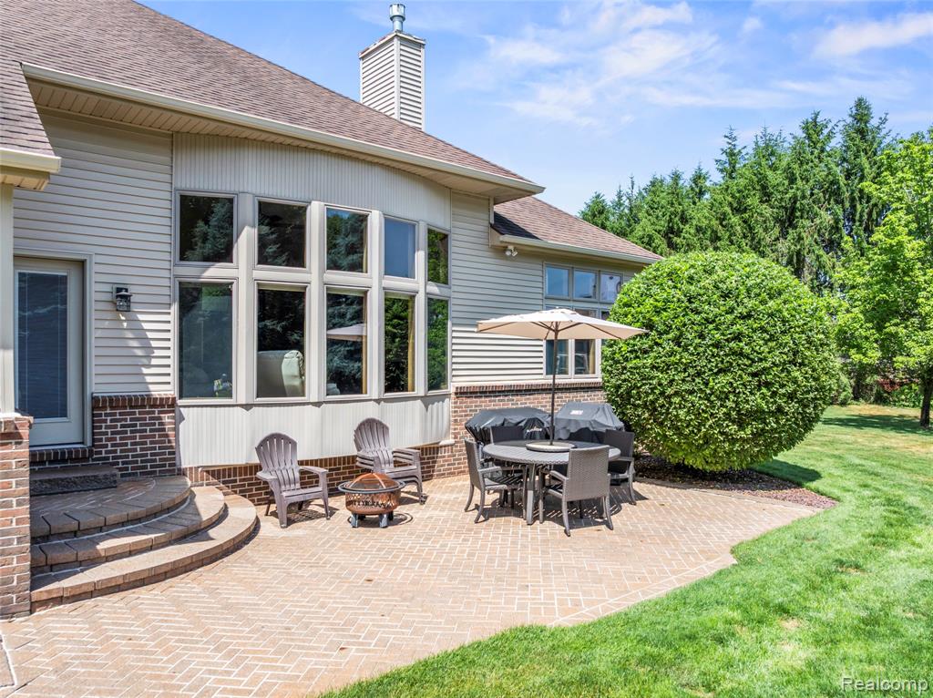 6541 E Ridge Court, Brighton, MI 48116 — Photo 6
