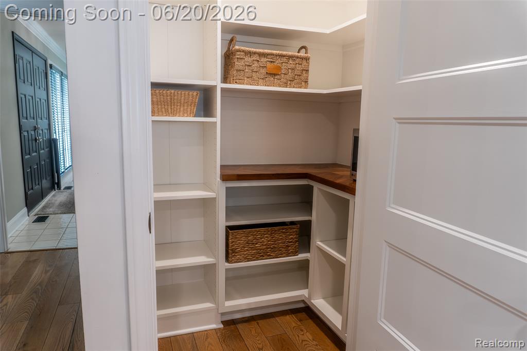 4413 Pinehurst Drive, West Bloomfield, MI — Photo 21