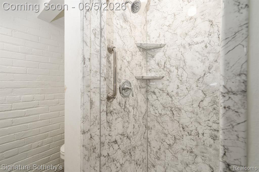 274 Hillcrest Avenue, Grosse Pointe, MI 48236 — Photo 36
