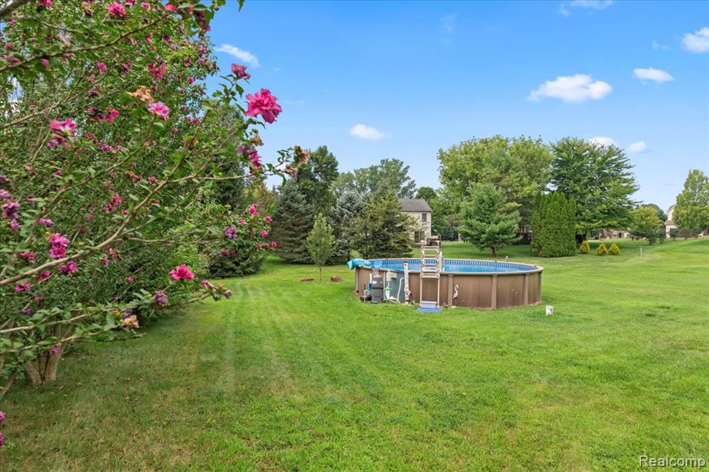 9327 Huron Park Drive, Brighton, MI 48116 — Photo 43
